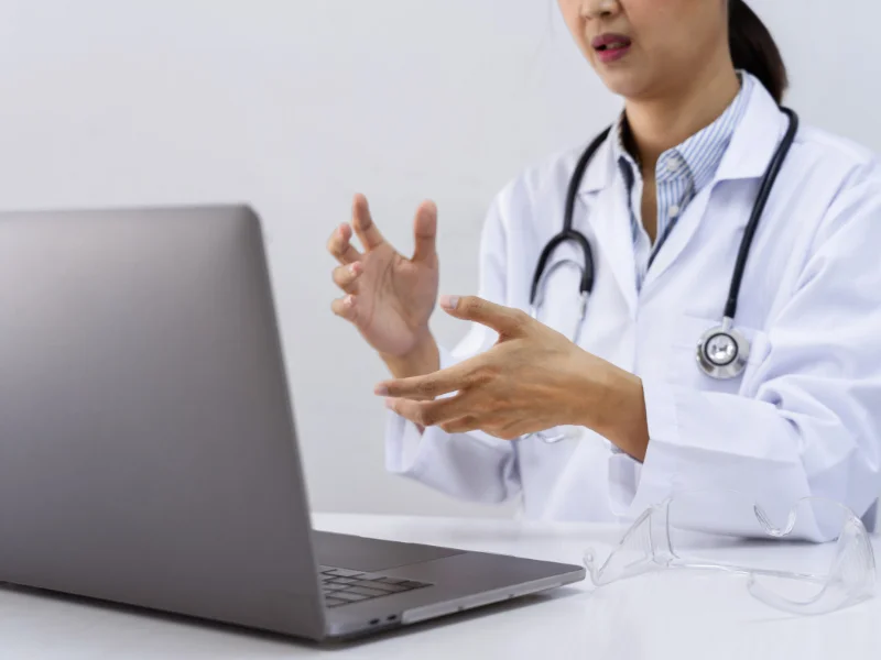 Online physiotherapy consultation for soft-tissue and mobility guidance